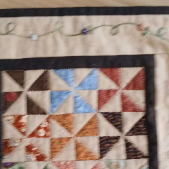 Small Pinwheel Garden Handmade Quilted Wall Hanging 10.25" x 12" - Picture 6 of 13